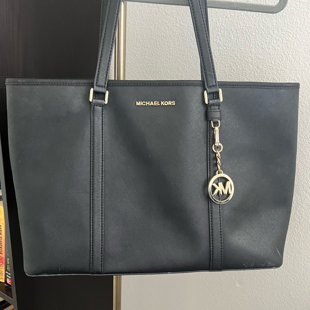 Black Michael Kors tote bag/purse